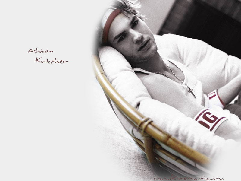  _Ashton Kutcher___Foto-wallpapers    _    c   _Ashton Kutcher